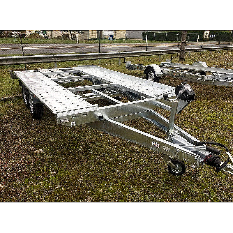 b28bbbbb43c88181e66869df0fd8c551 Remolque portacoches 2700 kg - Imagen 1